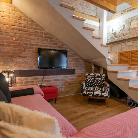 Villa Eli Rustic