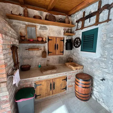 Villa Eli Rustic *