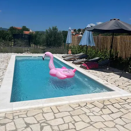 Eli Rustic Villa *